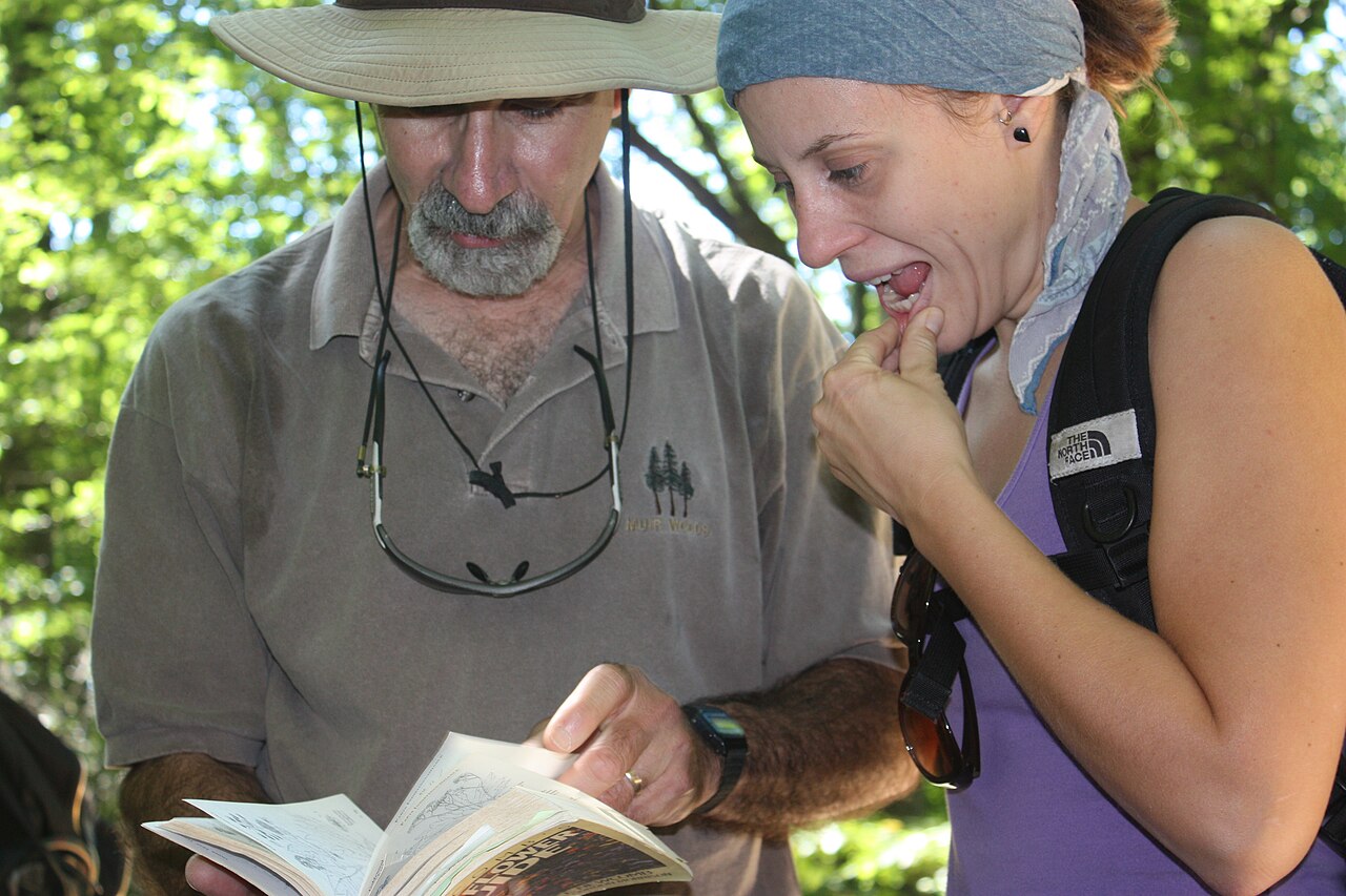 A field guide for identifying animals